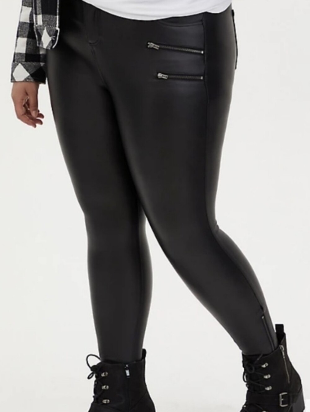 NWT Torrid Black Coated Ponte Multi Zip Skinny Ankle Pant Size-26